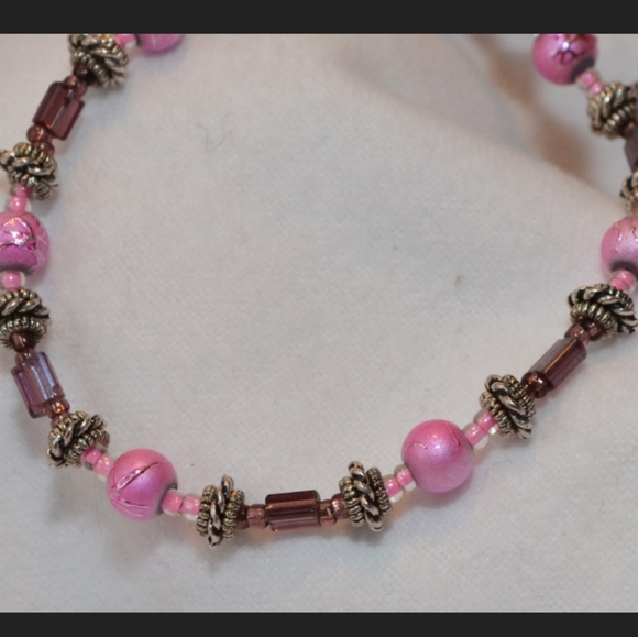 Beautiful Handmade Beaded Bracelet - Picture 3 of 6